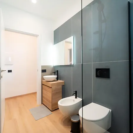 公寓 Incantevole Fronte Mare 1-2-3b