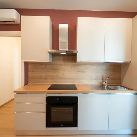 Apartment Incantevole Fronte Mare 1-2-3b