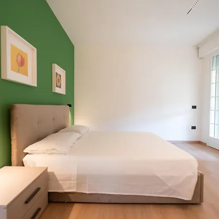 公寓 Incantevole Fronte Mare 1-2-3b